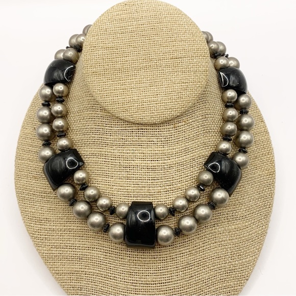 Vintage black and gray silver tone chunky beaded collar necklace - Picture 2 of 10